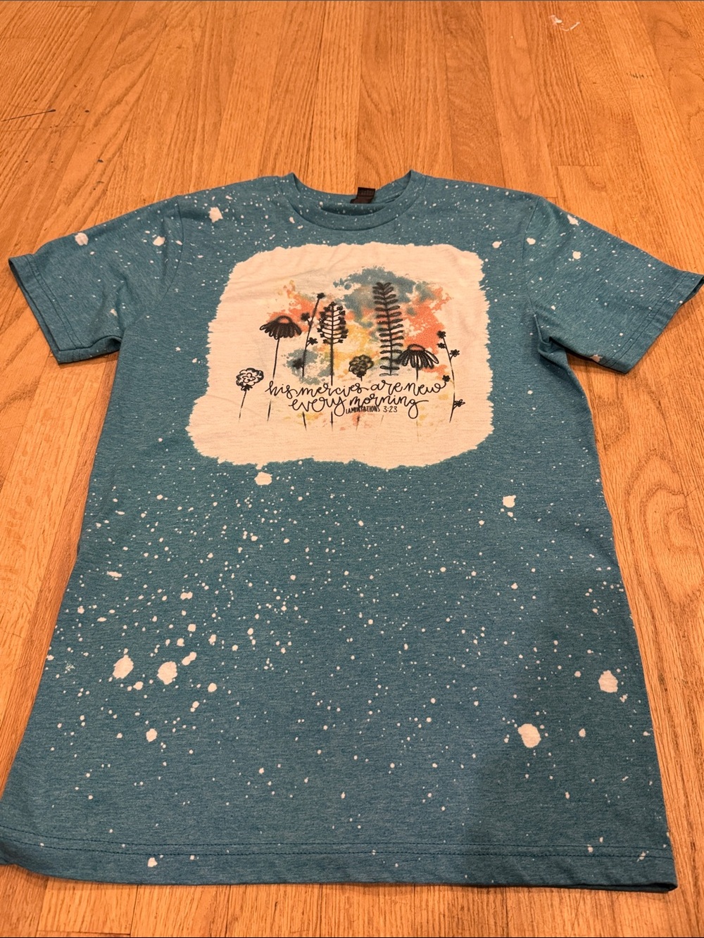 Gildan Teal Blue Short Sleeve Graphic Tee with White Splatter